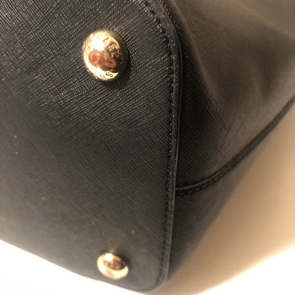 Michael Kors elegant bag with good conditions - Picture 7 of 16